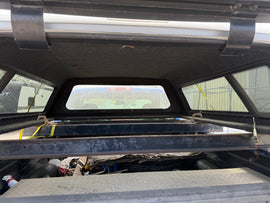 Used GMC SIERRA 07-2013 Crew Cab 6.5' short bed used topper LOCATION: A-3-1 CODE: CL204