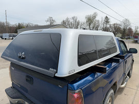 Used GMC SIERRA 07-2013 Crew Cab 6.5' short bed used topper LOCATION: A-3-1 CODE: CL204